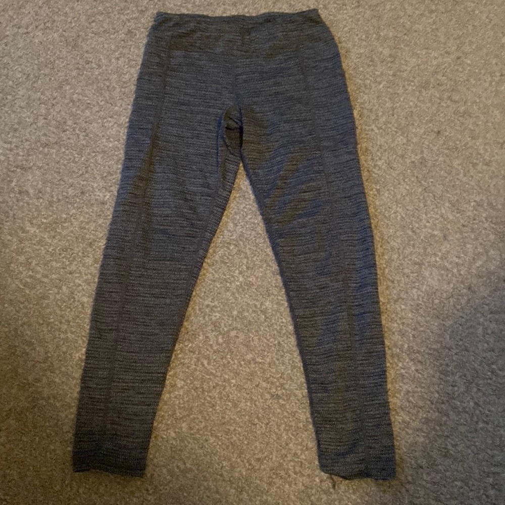 Girls leggings with side pockets. Great shape from a smoke free home